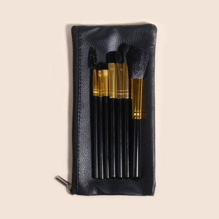 A set of makeup brushes, 7 objects, a lightning cover, black color-3