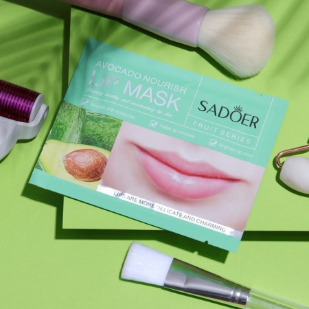 Lip patch with avocado