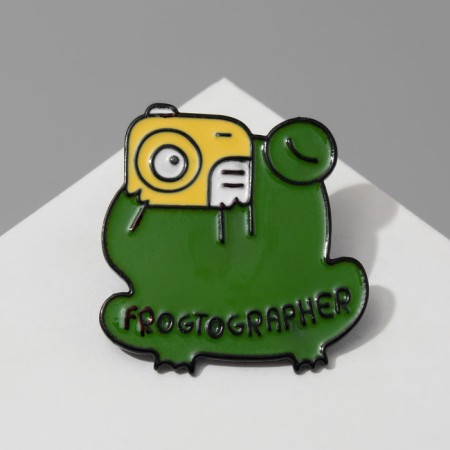 Bryg icon photographer, green color in ferrous metal-1