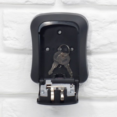 The keybox is wall -mounted with the Classic code castle, 12 x 9.6 x 4 cm.-2