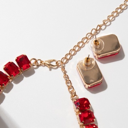 Set 4 objects: earrings, necklaces, bracelet, “evening” ring volume, red in gold-1