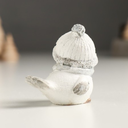 Polystone souvenir "White chick in a hat and knitted scarf" silver mix 5x3.5x5 cm-3