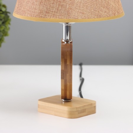 A desktop lamp with a photo frame 9.5x8.5cm (acrylic on magnets) 20x20x35cm-4