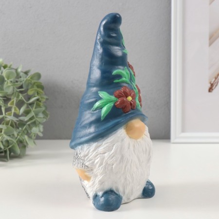Figure "Gnome Scandy" height is 22.5 cm, width 9.5 cm, length 11.5 cm.-2