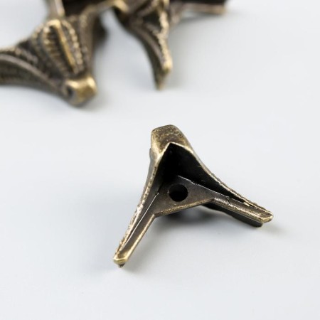 Corner (leg) for the casket metal "reptile" (set 4 pcs) 1.5x2x1.5 cm-1