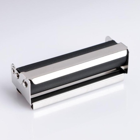 Metal machine for twisting cigarettes-1