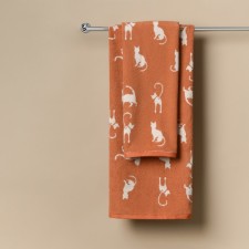 Tainted towel, size 70x140 cm, mustard color