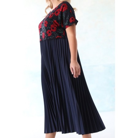 Women's dress, size 52-8