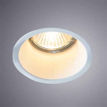 Pointed-built lamp Arte Lamp Grus A6667PL-1WH, GU10, 50 W, 8.3x8.3x9.2 cm, white-1