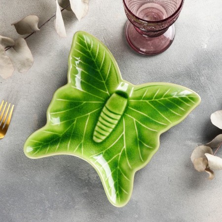 Ceramic serving dish "Butterflies", 21.5 × 20.5 cm, green color