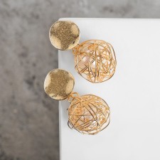 Earrings with pearls 
