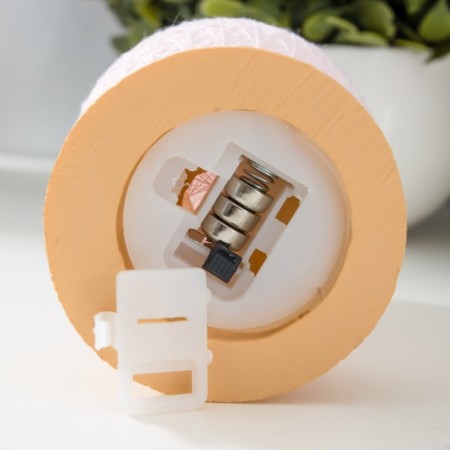 Night "Burundunchket" LED from batteries beige 6x6x10 cm Risalux-9