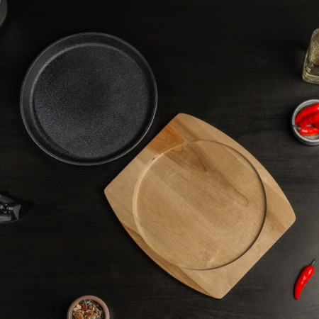 Cast -iron pan on the wooden stand Magma "Circle", 22 × 2.5 cm, black color-3
