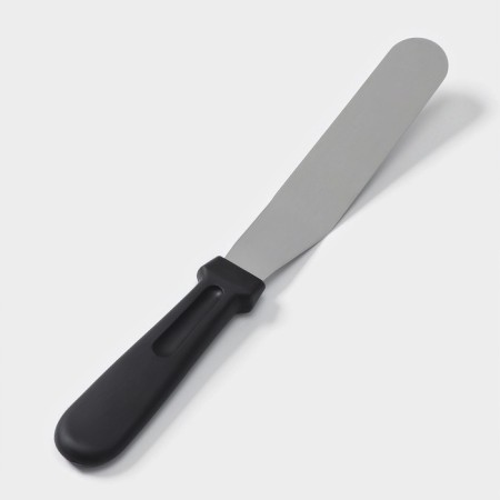 A blade-tank with a plastic handle, curved, 26.7 cm, the working part is 14.5 cm, the color is black