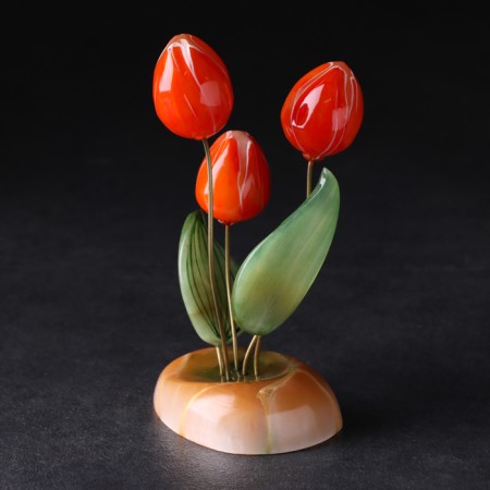 Souvenir "Bouquet of Tulips", Selenite-1