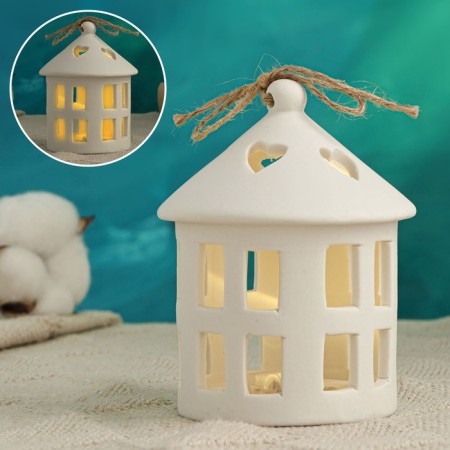 Figure with backlight "House with hearts" 7.5x7.5x10.5cm