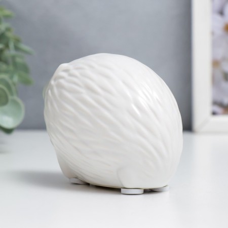 Souvenir Ceramics "White Little Hedgehog" matte 6x5.2x8.8 cm-3