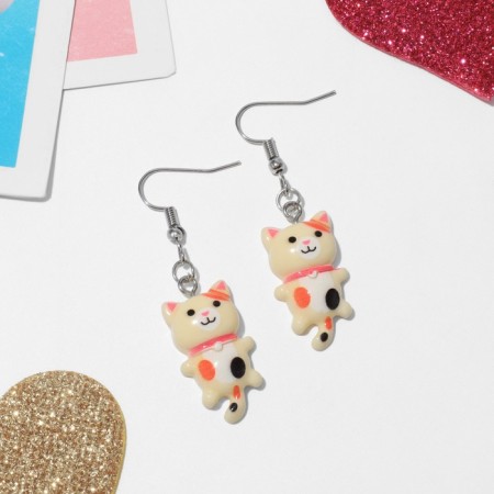 Children's earrings "chosen" kittens, colored in silver