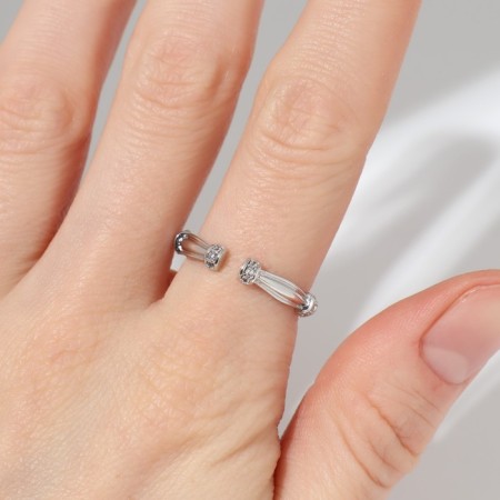 Ring Xuping Strength, white color in silver, size 17-1