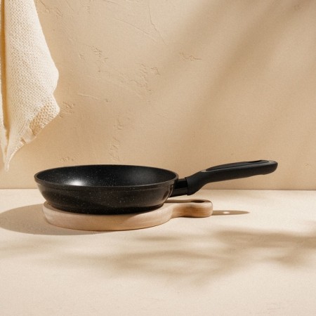 Aluminum pan with anti -stick coating SL Home, D = 22, H = 4.5 cm, black color-2