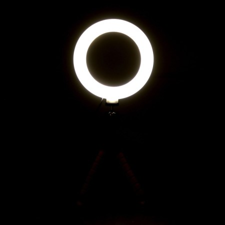 Ring lamp, set for filming video-8