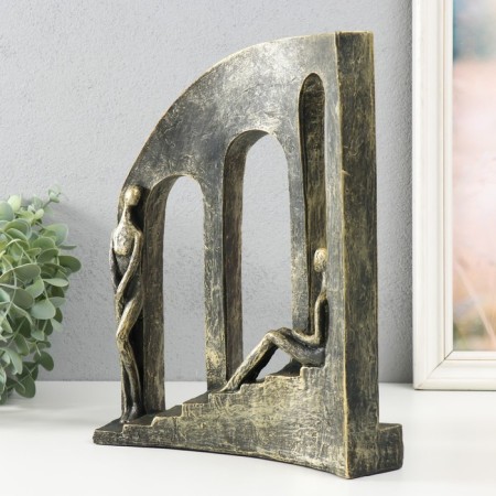 Polystone souvenir "Two on the stairs by the windows" under metal 22.7x7.7x28.7 cm-2