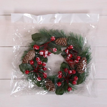 New Year's wreath D-16 cm "Winter magic" berries and cones-2