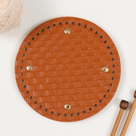 The basis for knitted products to the leatherette "Round braid" brown 15x15 cm
