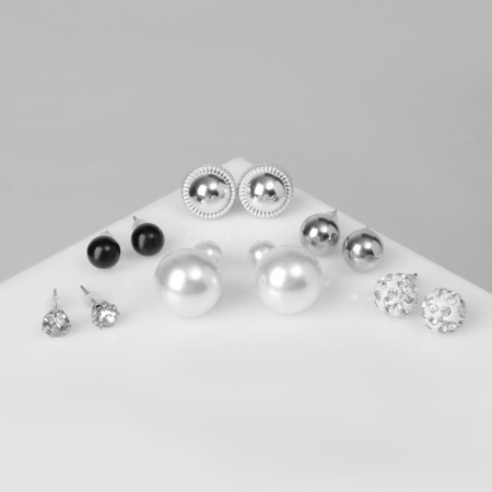 Classes 6 pairs "Shar" contour, black and white color in silver-2