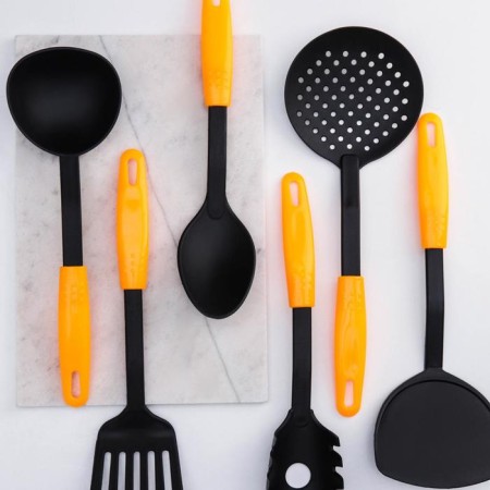 A set of kitchen supplies of the orange, 6 items-1
