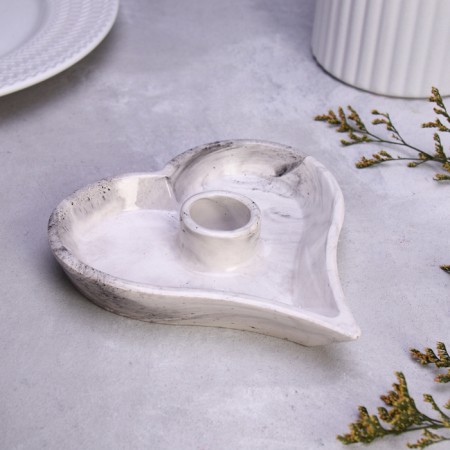 Gypsum Climber "Heart", 14x2.5cm, marble with black stripes-1