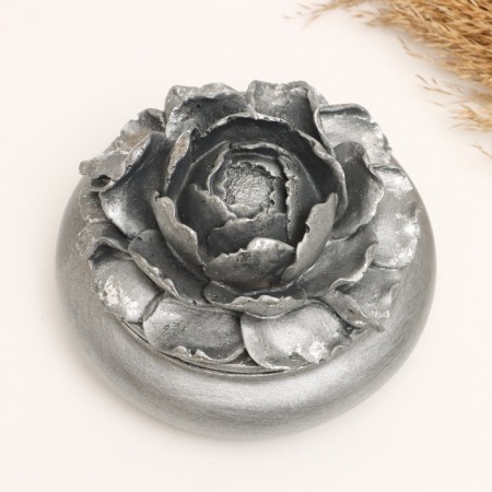 Casket "Big Flower" Steel with an echo of sovereign, 13x13x9cm-1