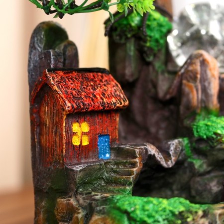 Fountain "House at the Pond" 13x17x27 cm (with backlight)-1