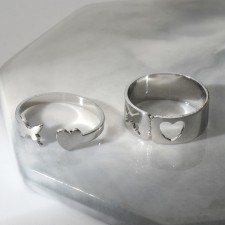 A set of rings 2 pieces of “non -membranous” tenderness, color silver, dimensionless