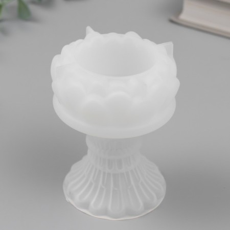 Mold Silicon "Summary. Lotus on a long leg" 8.5x8.5x10.6 cm