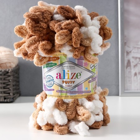 Yarn "Puffy Color" 100 % micropoliester 9m/100g (6398)