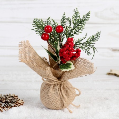 Decor "Winter charm" berries leaves in a bag, 17 cm