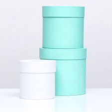 A set of round boxes 3 in 1 