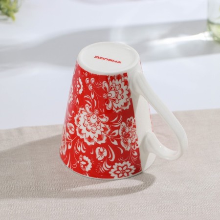 Porcelain share mug "Flowers on red", 280 ml, red color-3