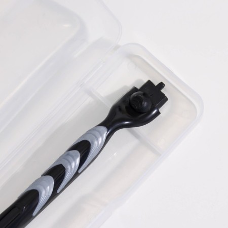 Broken machine + 2 replaceable cassettes of blades, suitable for Gillette Mach 3-5