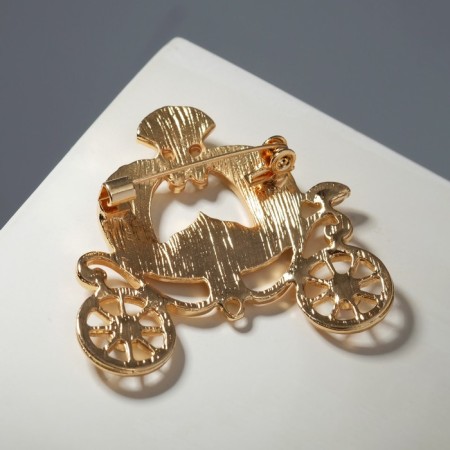 Brooch "Carriage", Rainbow color in gold-1
