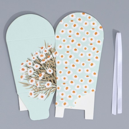 Bonbonniere box, gift packaging, “chamomile”, 7.5 x 8 x 7.5 cm-6