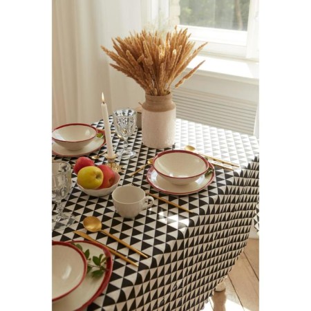 Groundpress "Triangles" 145x145 ± 3cm, 100%PE, Rogozhka 130 g/m-7