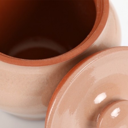 A hot pot with a "Vyatka" lid 0.6l, beige-2