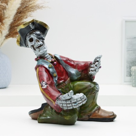 Standing for a bottle "Pirate Captain Jack" 15x24x28cm-1