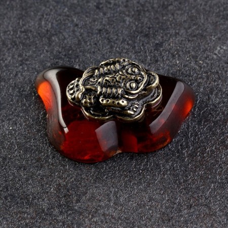 Souvenir "Frog is a three -haired", brass, amber, 2x3x1.5 cm-3