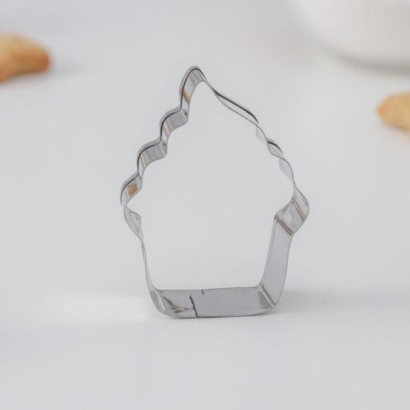 A set of forms for cutting the cookies of the share “Man, cupcake, bell, Christmas tree”, 4 pcs-2