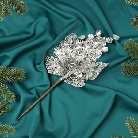 Decor "New Year's grace" Carved leaves, 33x17 cm, silver