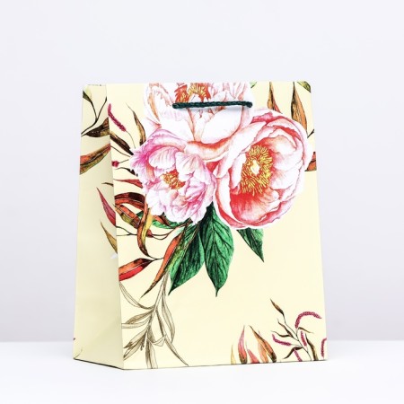 Gift package "Tenderness", yellow, 18 x 22.3 x 10 cm