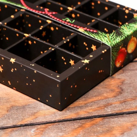 Packaging for sweets 16 pcs "New Year's branches", 17.7 x 17.7 x 3.8 cm-1